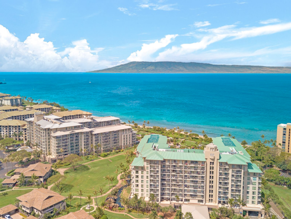 Luxury Oceanview Suites in Maui - Perfect for Families & Groups